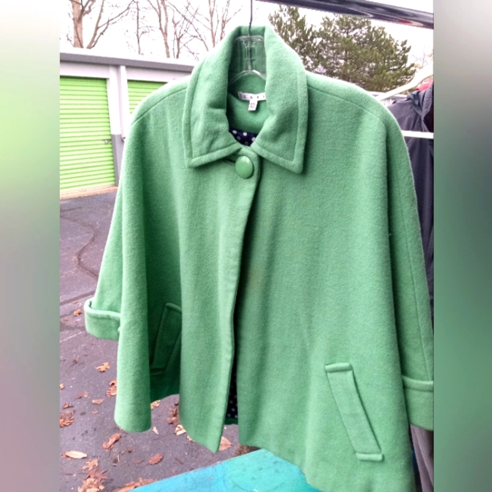 CAbi Wool Shrug Cape Coat M/L mint green w/white polka dots on blue poly lining